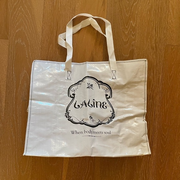 Laline cosmetics large heavy duty shopping bag with a zipper - Picture 9 of 9